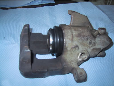 Comment degripper un piston d'etrier de frein