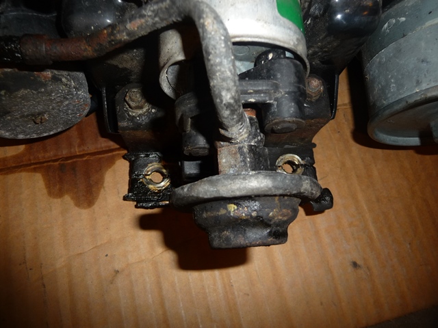 La vieille démontée avec zoom sur la capsule