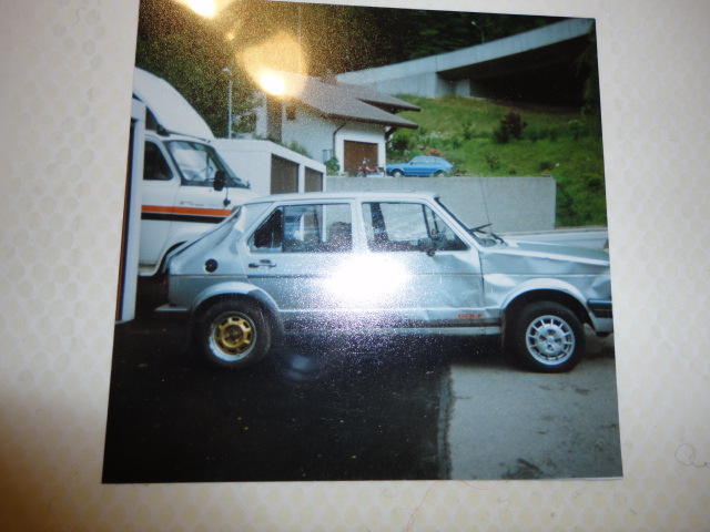 ma première Golf 1 royal 1.6 carbu en 1988 résultat des courses après m'être endormi au volant j'ai fais un tonneau.