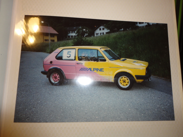 La GTI de 1979 ne passant plus l'expertise, la voici transformée en bête de course (il y avait un circuit près de chez moi )