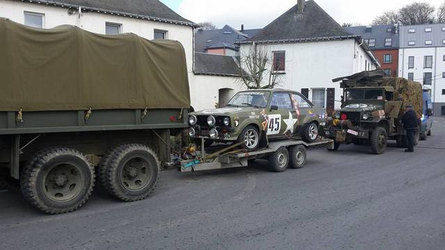EscortBastogne.jpg