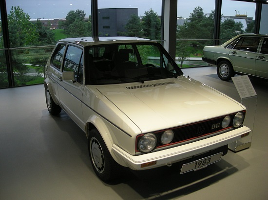 Wolfsburg_Jun_2012_117_(Autostadt_-_1983_Volkswagen_Golf_I_GTI_1.8_Pirelli).JPG