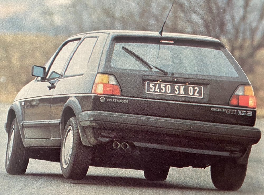 1er logo "Golf GTI 16S" large et long