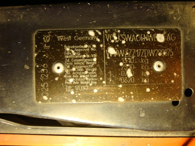 Plaque no de série.JPG