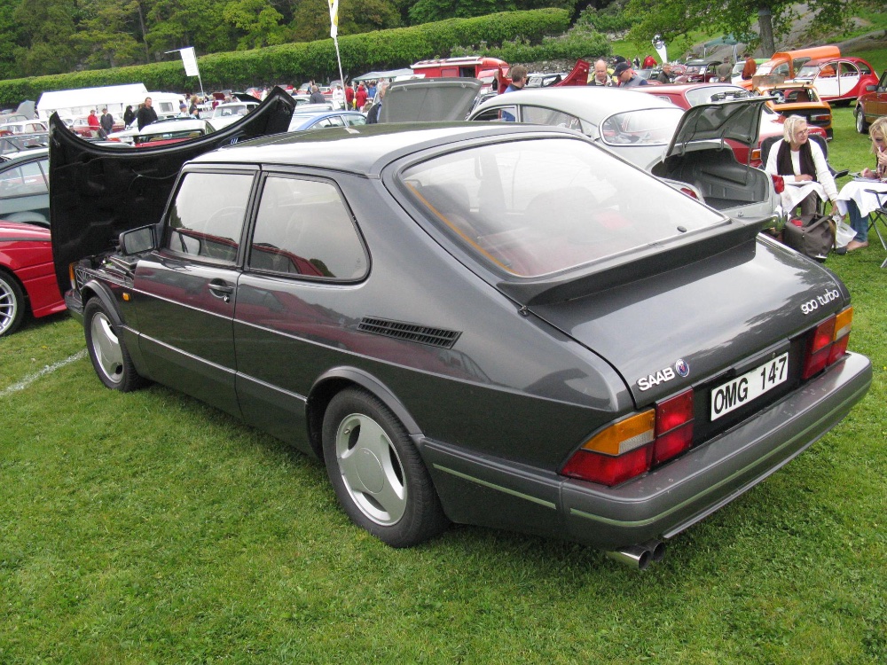 Saab_900_Turbo_16_Aero_(5797302276).jpg