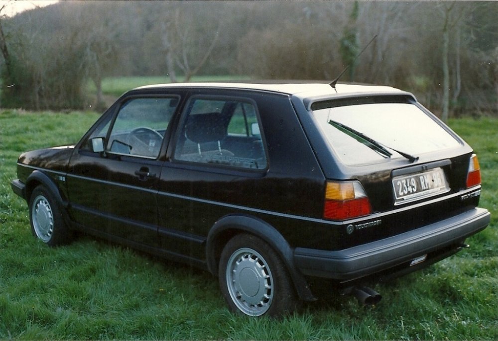 1987 VW Golf 2 GTI 16S noir -4.jpg