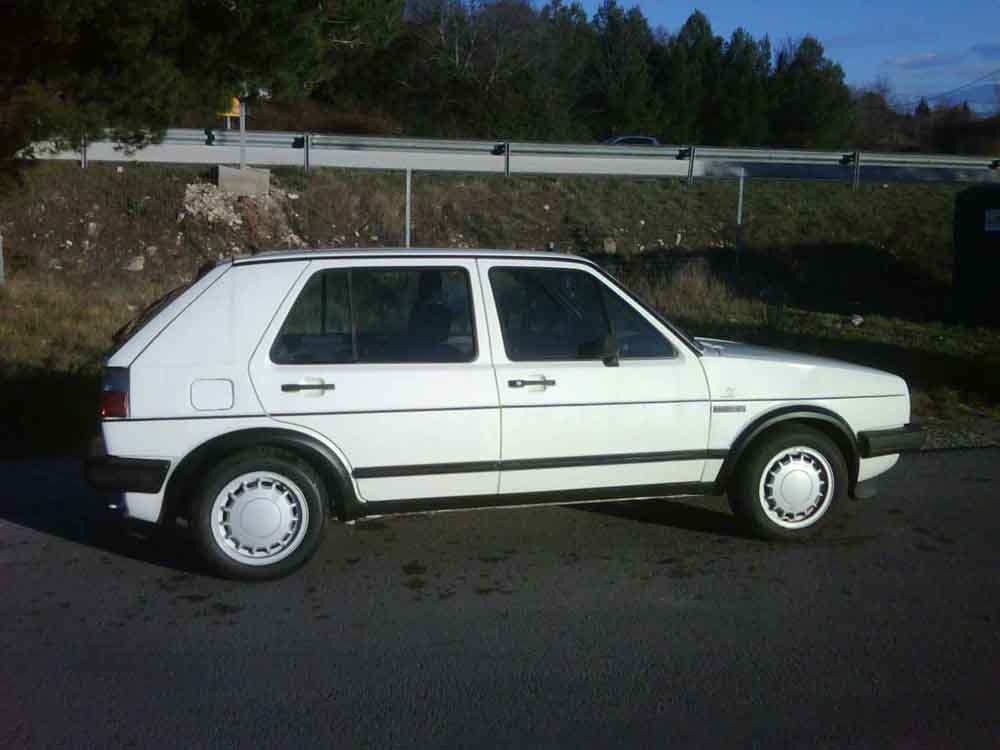 GOLF_GTI16S-14a.jpg