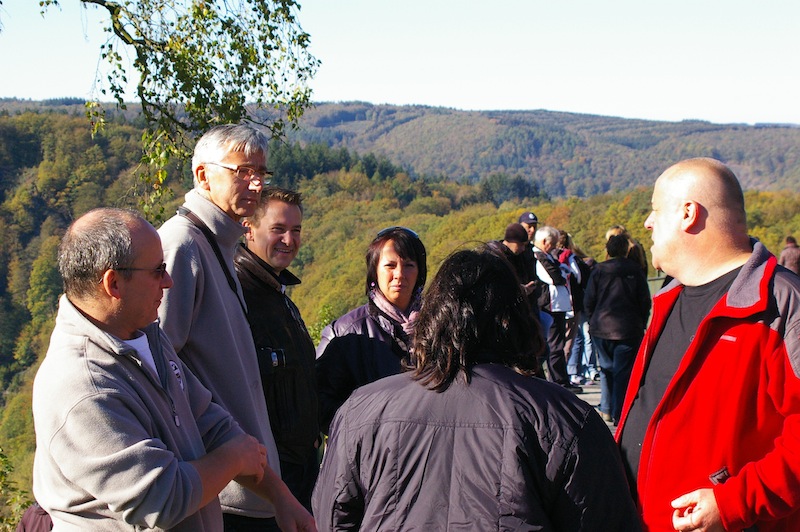 Au moment de la pause, à mi-parcours; la douce chaleur est super agréable et engage les conversations ... bla bla bla bla bla !