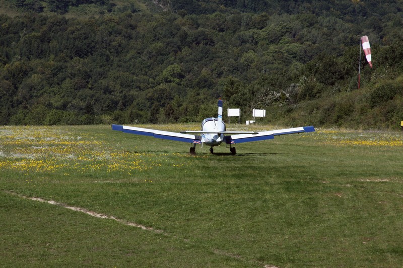 Rdv à l'altiport. Accrochez vous!