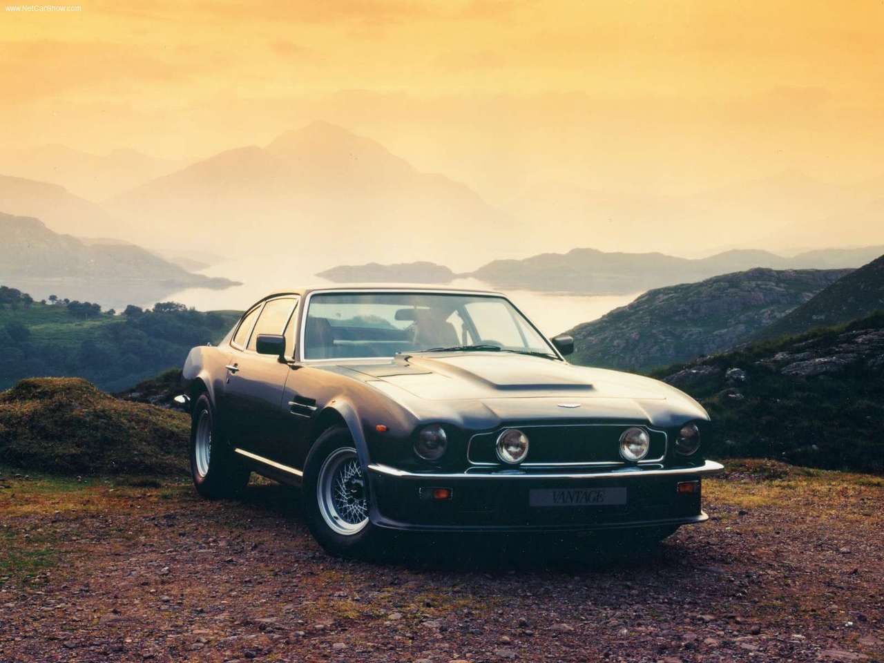 Aston_Martin-V8_Vantage_1977_1280x960_wallpaper_01042124.jpg