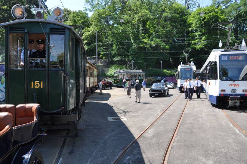 Juste avant le départ vue des trams historiques