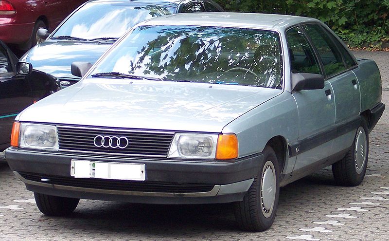 Audi_100.jpg