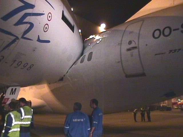 B737-vs-A330-02.jpg