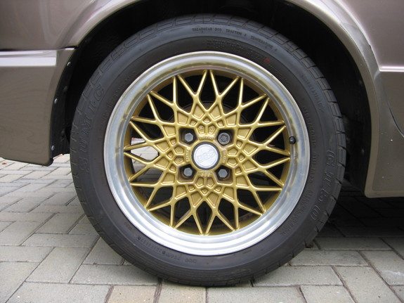 21647110203_large.jpg